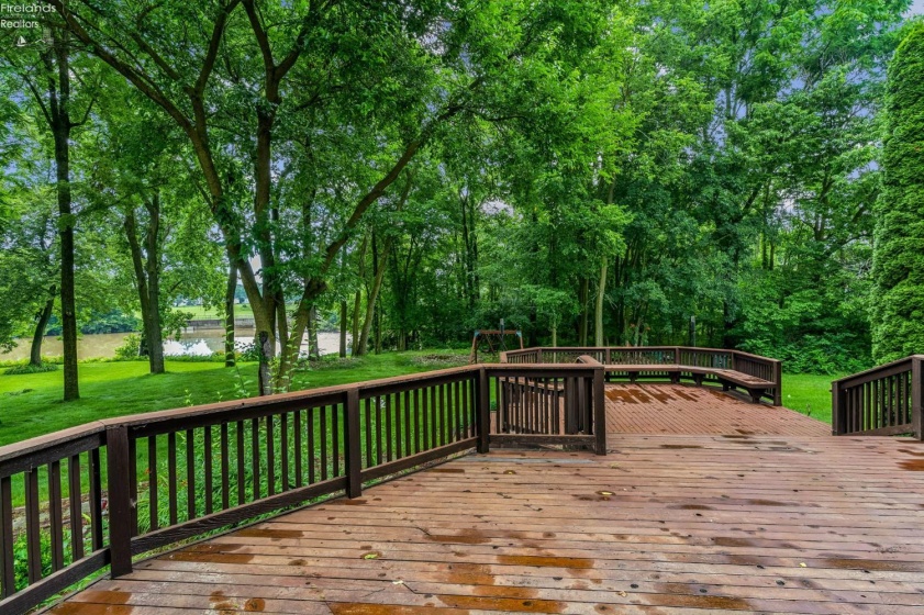 106 Sycamore Woods Lane, Tiffin, 44883, 6 Bedrooms Bedrooms, ,5 BathroomsBathrooms,Residential,For Sale,Sycamore Woods,20254000