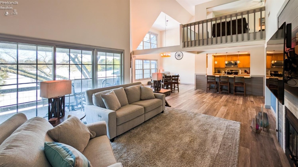 4475 Marin Harbor Drive, Port Clinton, 43452, 2 Bedrooms Bedrooms, ,3 BathroomsBathrooms,Residential,For Sale,Marin Harbor,20254012