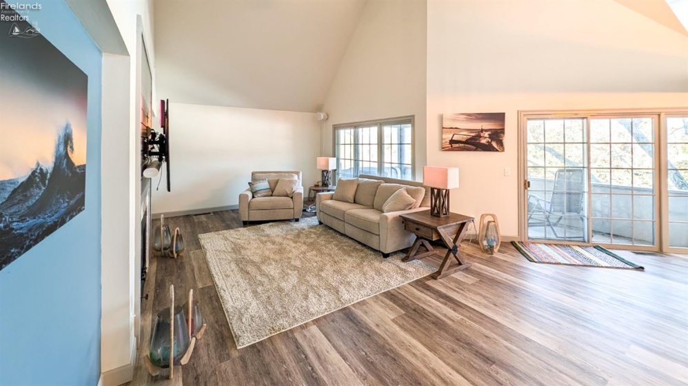 4475 Marin Harbor Drive, Port Clinton, 43452, 2 Bedrooms Bedrooms, ,3 BathroomsBathrooms,Residential,For Sale,Marin Harbor,20254012