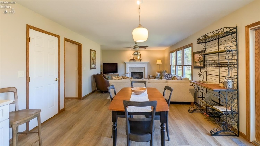 4597 Island Pines Drive, Port Clinton, 43452, 4 Bedrooms Bedrooms, ,3 BathroomsBathrooms,Residential,For Sale,Island Pines,20253935