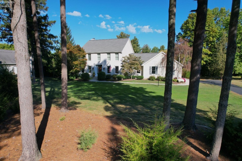 4597 Island Pines Drive, Port Clinton, 43452, 4 Bedrooms Bedrooms, ,3 BathroomsBathrooms,Residential,For Sale,Island Pines,20253935