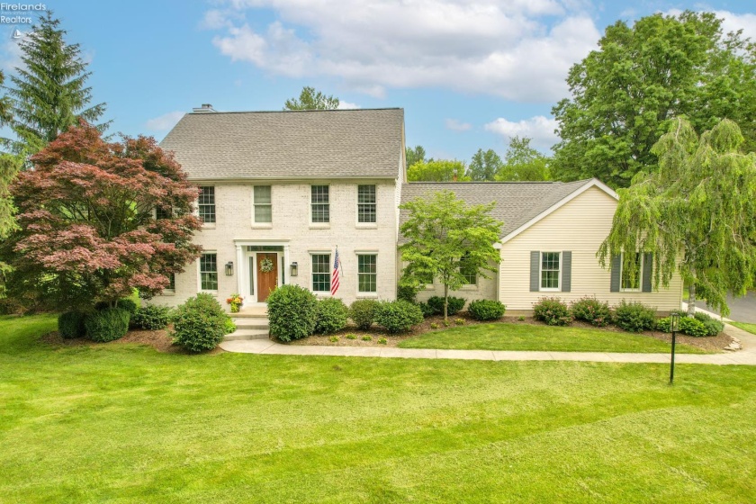 4597 Island Pines Drive, Port Clinton, 43452, 4 Bedrooms Bedrooms, ,3 BathroomsBathrooms,Residential,For Sale,Island Pines,20253935