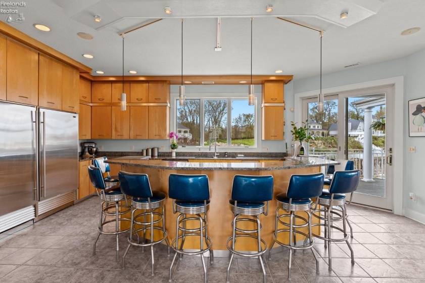 4009 Woodcliff Drive, Marblehead, 43440, 4 Bedrooms Bedrooms, ,5 BathroomsBathrooms,Residential,For Sale,Woodcliff,20250726