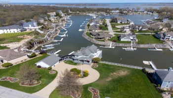 4009 Woodcliff Drive, Marblehead, 43440, 4 Bedrooms Bedrooms, ,5 BathroomsBathrooms,Residential,For Sale,Woodcliff,20250726 4009 Woodcliff Drive, Marblehead, 43440, 4 Bedrooms Bedrooms, ,5 BathroomsBathrooms,Residential,For Sale,Woodcliff,20250726