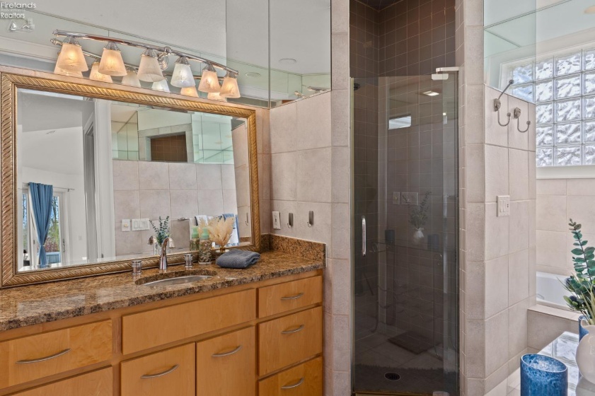 4009 Woodcliff Drive, Marblehead, 43440, 4 Bedrooms Bedrooms, ,5 BathroomsBathrooms,Residential,For Sale,Woodcliff,20250726