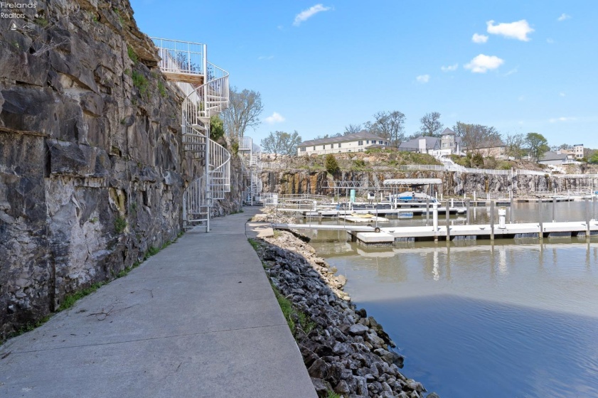 4009 Woodcliff Drive, Marblehead, 43440, 4 Bedrooms Bedrooms, ,5 BathroomsBathrooms,Residential,For Sale,Woodcliff,20250726