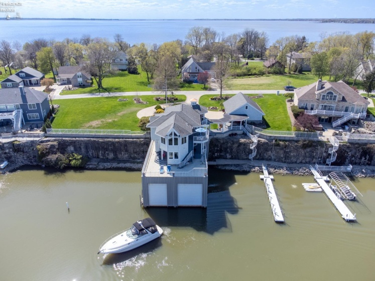 4009 Woodcliff Drive, Marblehead, 43440, 4 Bedrooms Bedrooms, ,5 BathroomsBathrooms,Residential,For Sale,Woodcliff,20250726