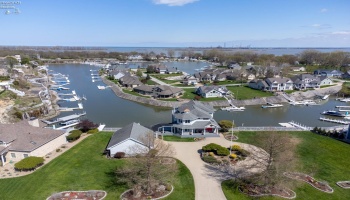 4009 Woodcliff Drive, Marblehead, 43440, 4 Bedrooms Bedrooms, ,5 BathroomsBathrooms,Residential,For Sale,Woodcliff,20250726 4009 Woodcliff Drive, Marblehead, 43440, 4 Bedrooms Bedrooms, ,5 BathroomsBathrooms,Residential,For Sale,Woodcliff,20250726