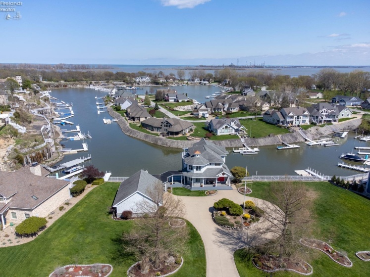 4009 Woodcliff Drive, Marblehead, 43440, 4 Bedrooms Bedrooms, ,5 BathroomsBathrooms,Residential,For Sale,Woodcliff,20250726