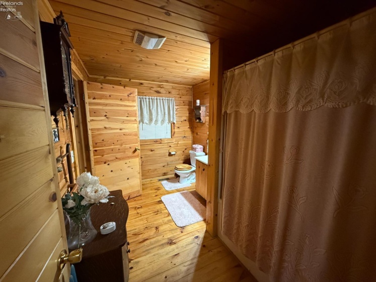 49215 Whittlesey Road, Amherst, 44001, 3 Bedrooms Bedrooms, ,3 BathroomsBathrooms,Residential,For Sale,Whittlesey,20252825