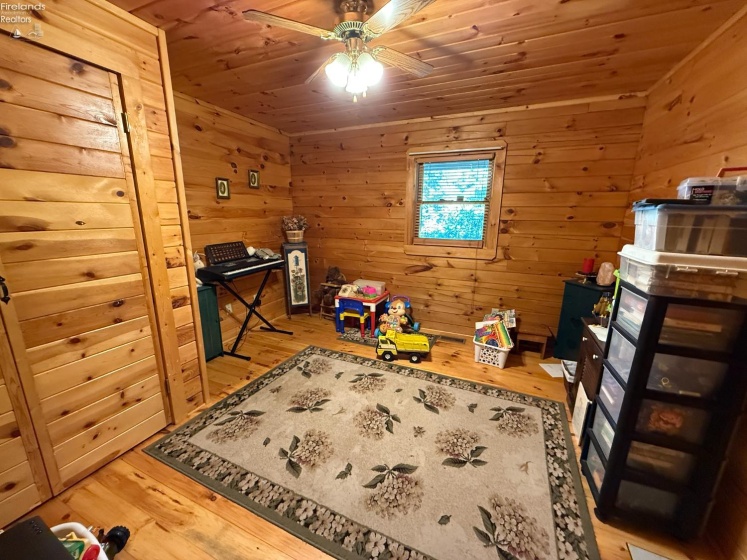 49215 Whittlesey Road, Amherst, 44001, 3 Bedrooms Bedrooms, ,3 BathroomsBathrooms,Residential,For Sale,Whittlesey,20252825