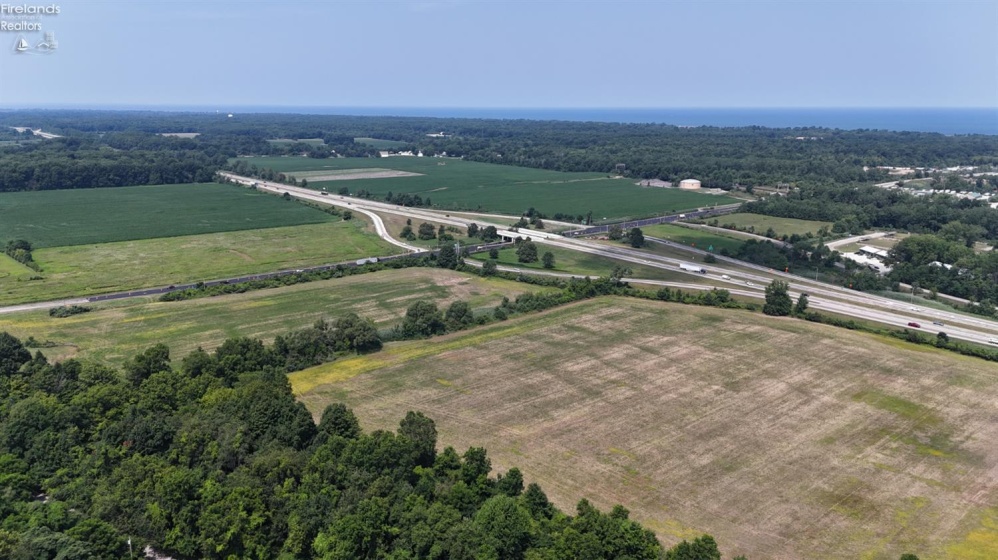 49215 Whittlesey Road, Amherst, 44001, 3 Bedrooms Bedrooms, ,3 BathroomsBathrooms,Residential,For Sale,Whittlesey,20252825