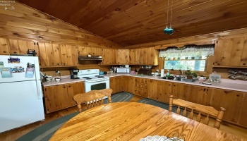 49215 Whittlesey Road, Amherst, 44001, 3 Bedrooms Bedrooms, ,3 BathroomsBathrooms,Residential,For Sale,Whittlesey,20252825