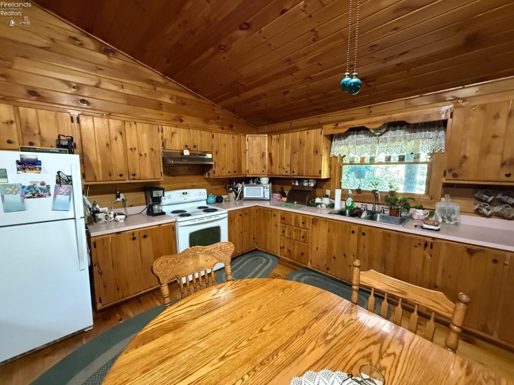 49215 Whittlesey Road, Amherst, 44001, 3 Bedrooms Bedrooms, ,3 BathroomsBathrooms,Residential,For Sale,Whittlesey,20252825