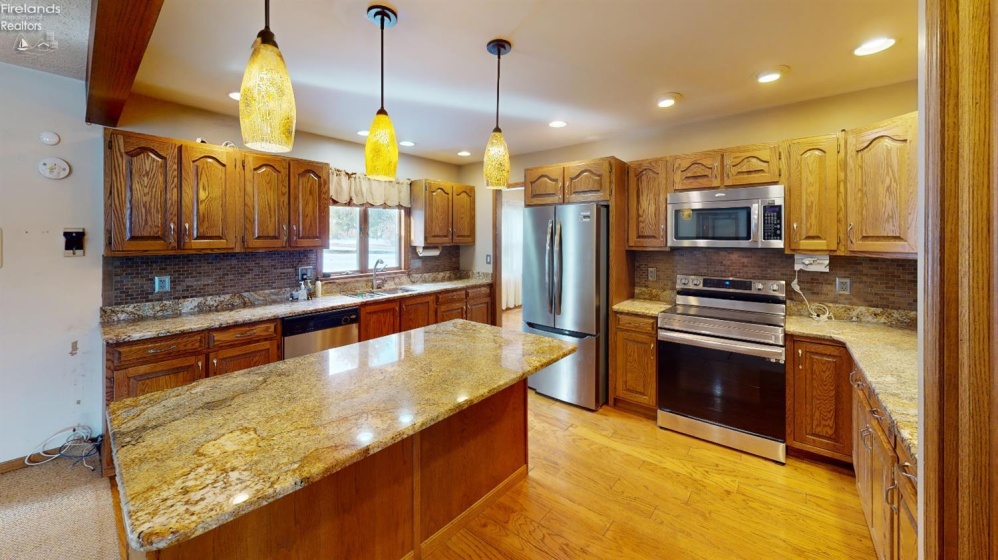 10 Meadowbrook Lane, Fremont, 43420, 4 Bedrooms Bedrooms, ,3 BathroomsBathrooms,Residential,For Sale,Meadowbrook,20252910