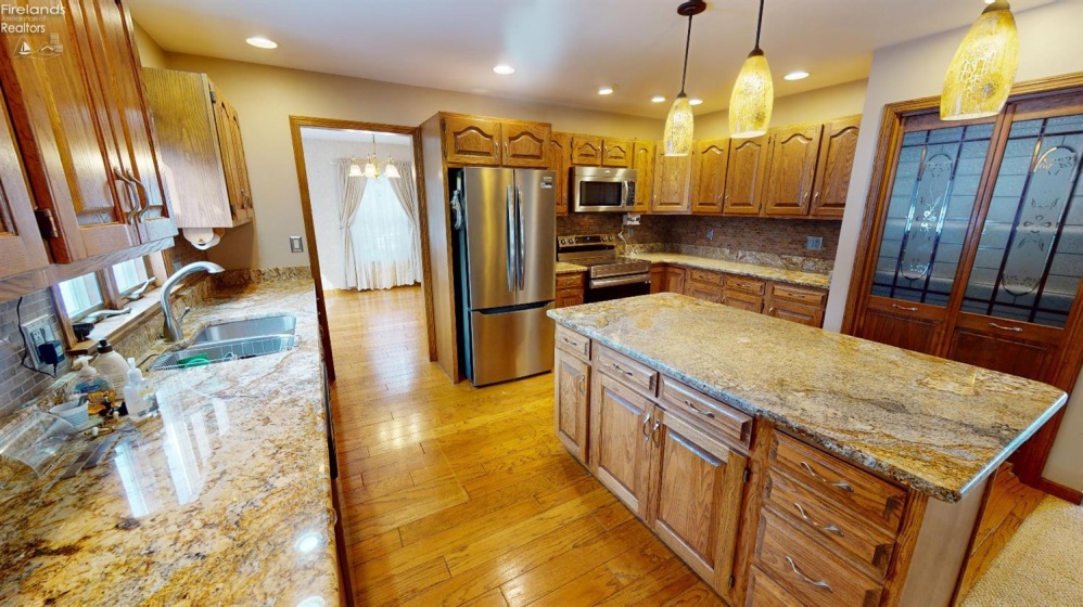 10 Meadowbrook Lane, Fremont, 43420, 4 Bedrooms Bedrooms, ,3 BathroomsBathrooms,Residential,For Sale,Meadowbrook,20252910