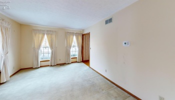 10 Meadowbrook Lane, Fremont, 43420, 4 Bedrooms Bedrooms, ,3 BathroomsBathrooms,Residential,For Sale,Meadowbrook,20252910 10 Meadowbrook Lane, Fremont, 43420, 4 Bedrooms Bedrooms, ,3 BathroomsBathrooms,Residential,For Sale,Meadowbrook,20252910