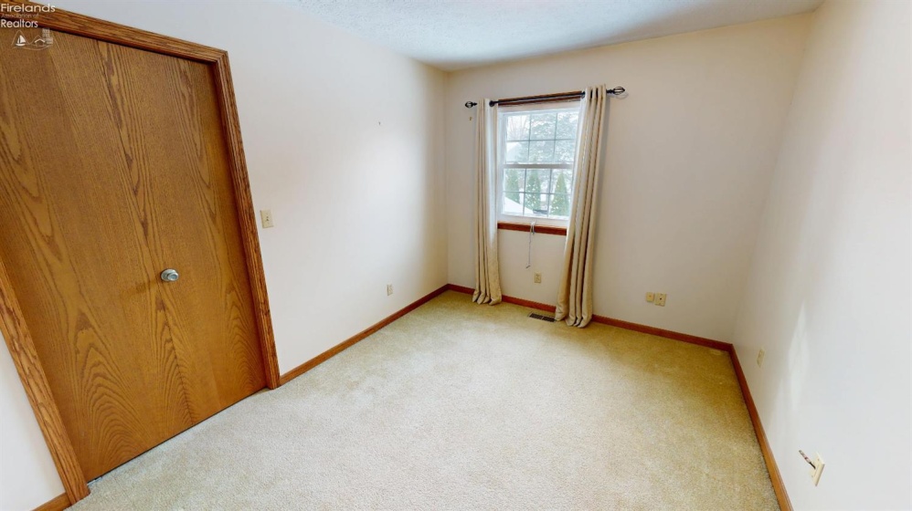 10 Meadowbrook Lane, Fremont, 43420, 4 Bedrooms Bedrooms, ,3 BathroomsBathrooms,Residential,For Sale,Meadowbrook,20252910