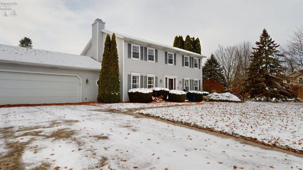 10 Meadowbrook Lane, Fremont, 43420, 4 Bedrooms Bedrooms, ,3 BathroomsBathrooms,Residential,For Sale,Meadowbrook,20252910