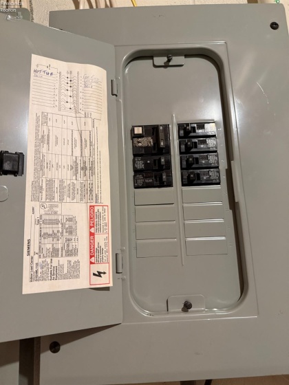 10 Meadowbrook Lane, Fremont, 43420, 4 Bedrooms Bedrooms, ,3 BathroomsBathrooms,Residential,For Sale,Meadowbrook,20252910