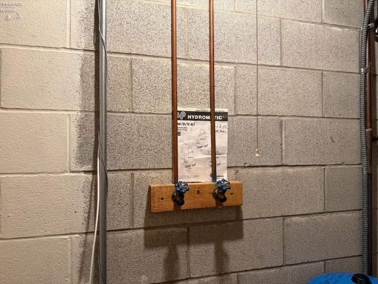 10 Meadowbrook Lane, Fremont, 43420, 4 Bedrooms Bedrooms, ,3 BathroomsBathrooms,Residential,For Sale,Meadowbrook,20252910