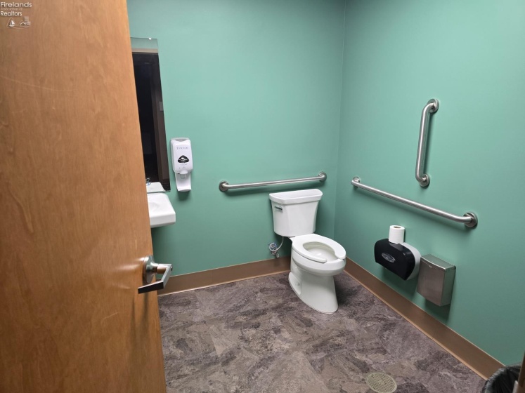 2800 Hayes Avenue, Sandusky, 44870, ,Commercial,For Sale,Hayes,20254507