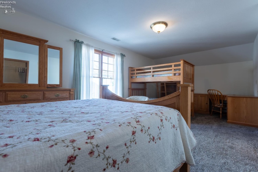 117 Cottage Cove Drive, Marblehead, 43440, 3 Bedrooms Bedrooms, ,3 BathroomsBathrooms,Residential,For Sale,Cottage Cove,20253815