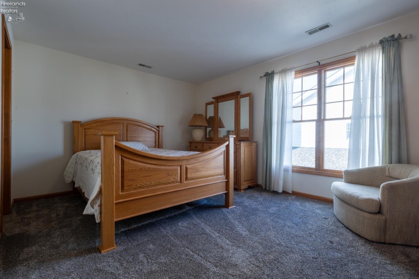 117 Cottage Cove Drive, Marblehead, 43440, 3 Bedrooms Bedrooms, ,3 BathroomsBathrooms,Residential,For Sale,Cottage Cove,20253815