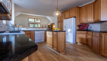 117 Cottage Cove Drive, Marblehead, 43440, 3 Bedrooms Bedrooms, ,3 BathroomsBathrooms,Residential,For Sale,Cottage Cove,20253815