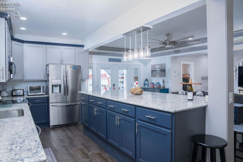 2008 Shore Drive, Huron, 44839, 5 Bedrooms Bedrooms, ,4 BathroomsBathrooms,Residential,For Sale,Shore,20254092