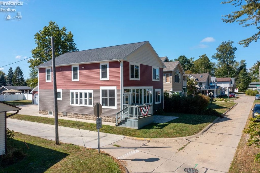 2008 Shore Drive, Huron, 44839, 5 Bedrooms Bedrooms, ,4 BathroomsBathrooms,Residential,For Sale,Shore,20254092