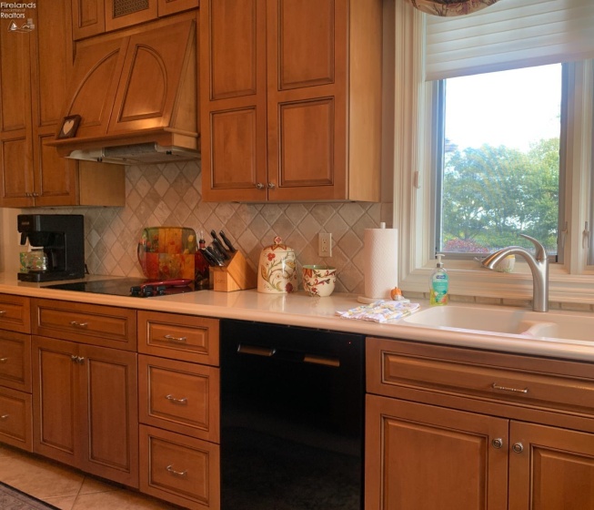 939 Cedar Point Road, Sandusky, 44870, 3 Bedrooms Bedrooms, ,5 BathroomsBathrooms,Residential,For Sale,Cedar Point,20254032