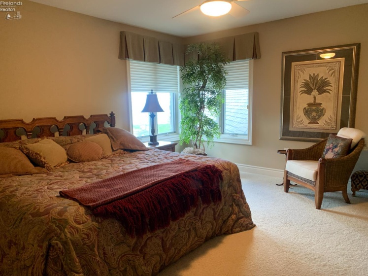 939 Cedar Point Road, Sandusky, 44870, 3 Bedrooms Bedrooms, ,5 BathroomsBathrooms,Residential,For Sale,Cedar Point,20254032