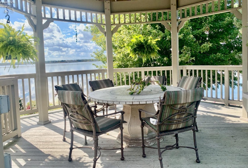 939 Cedar Point Road, Sandusky, 44870, 3 Bedrooms Bedrooms, ,5 BathroomsBathrooms,Residential,For Sale,Cedar Point,20254032