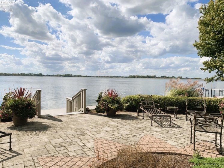 939 Cedar Point Road, Sandusky, 44870, 3 Bedrooms Bedrooms, ,5 BathroomsBathrooms,Residential,For Sale,Cedar Point,20254032