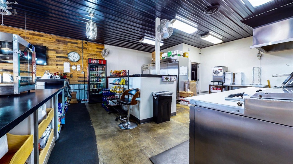 1794 Harrington Memorial Road, Mansfield, 44903, ,Commercial,For Sale,Harrington Memorial,20254553