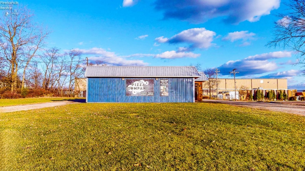 1794 Harrington Memorial Road, Mansfield, 44903, ,Commercial,For Sale,Harrington Memorial,20254553