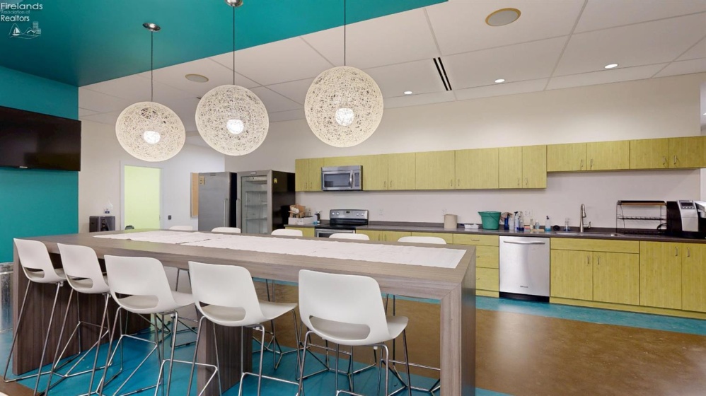 909 University Drive, Huron, 44839, ,Commercial,For Sale,University,20254509