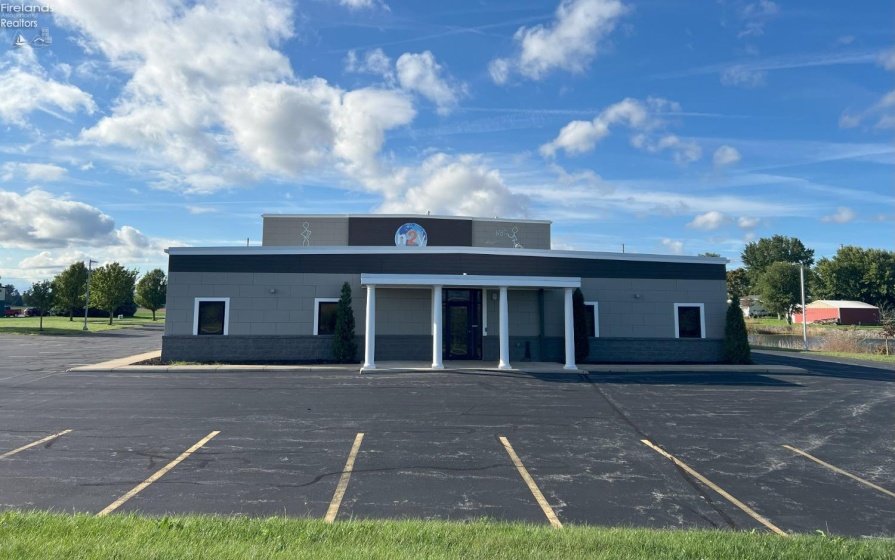 909 University Drive, Huron, 44839, ,Commercial,For Sale,University,20254509