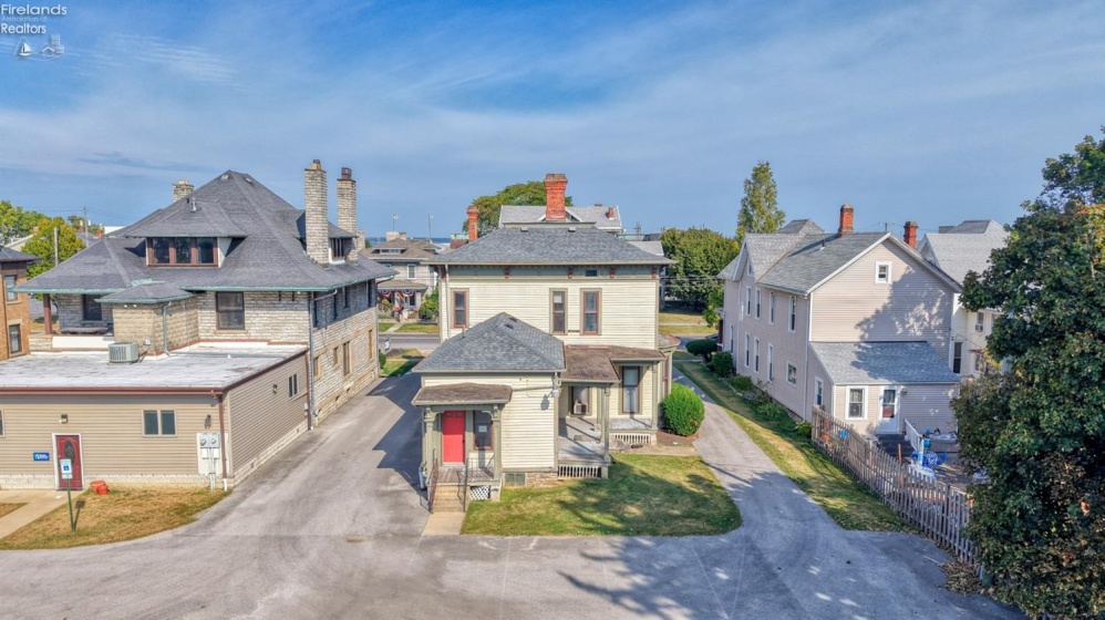 516 Washington Street, Sandusky, 44870, 4 Bedrooms Bedrooms, ,2 BathroomsBathrooms,Residential,For Sale,Washington,20253796