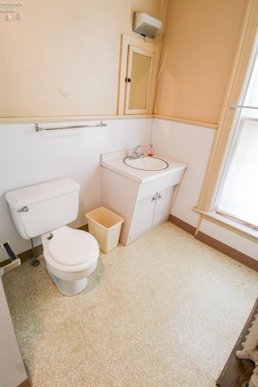 516 Washington Street, Sandusky, 44870, 4 Bedrooms Bedrooms, ,2 BathroomsBathrooms,Residential,For Sale,Washington,20253796