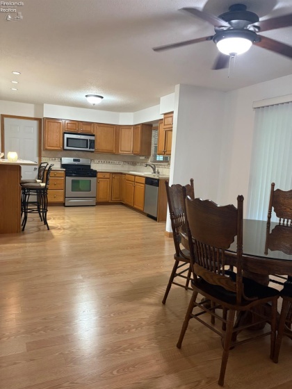 29987 Pemberville, Millbury, 43447, 3 Bedrooms Bedrooms, ,2 BathroomsBathrooms,Residential,For Sale,Pemberville,20253623