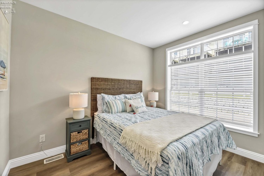 10850 Bayshore Rd Crane Way, Marblehead, 43440, 3 Bedrooms Bedrooms, ,2 BathroomsBathrooms,Residential,For Sale,Bayshore Rd Crane Way,20252957