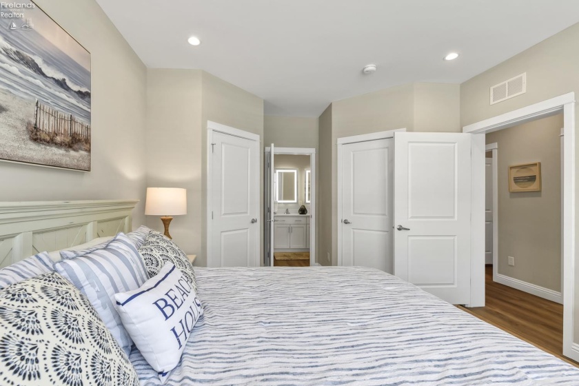 10850 Bayshore Rd Crane Way, Marblehead, 43440, 3 Bedrooms Bedrooms, ,2 BathroomsBathrooms,Residential,For Sale,Bayshore Rd Crane Way,20252957