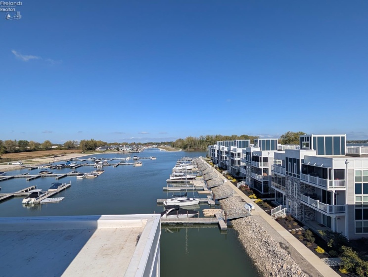 2735 Harbor Bay Drive, Marblehead, 43440, 3 Bedrooms Bedrooms, ,2 BathroomsBathrooms,Residential,For Sale,Harbor Bay,20254086