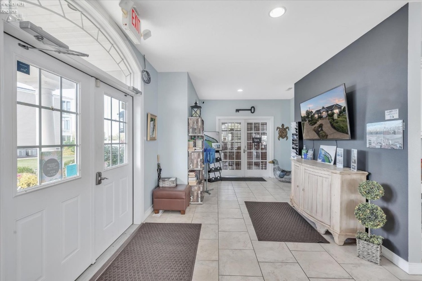 2735 Harbor Bay Drive, Marblehead, 43440, 3 Bedrooms Bedrooms, ,2 BathroomsBathrooms,Residential,For Sale,Harbor Bay,20254086