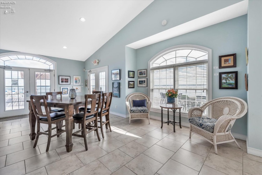 2735 Harbor Bay Drive, Marblehead, 43440, 3 Bedrooms Bedrooms, ,2 BathroomsBathrooms,Residential,For Sale,Harbor Bay,20254086