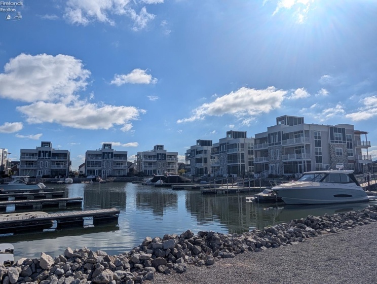 2735 Harbor Bay Drive, Marblehead, 43440, 3 Bedrooms Bedrooms, ,2 BathroomsBathrooms,Residential,For Sale,Harbor Bay,20254086