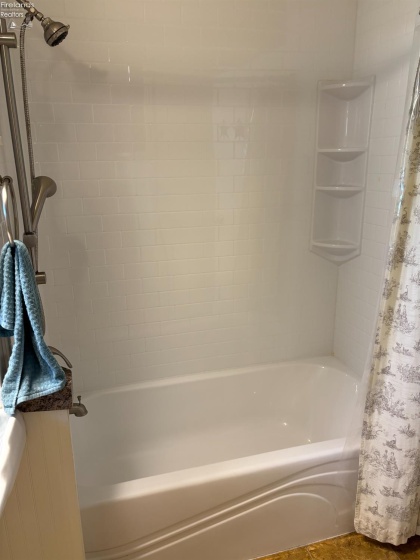 703 Glenwood Avenue, Fostoria, 44830, 3 Bedrooms Bedrooms, ,1 BathroomBathrooms,Residential,For Sale,Glenwood,20254089