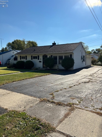 703 Glenwood Avenue, Fostoria, 44830, 3 Bedrooms Bedrooms, ,1 BathroomBathrooms,Residential,For Sale,Glenwood,20254089